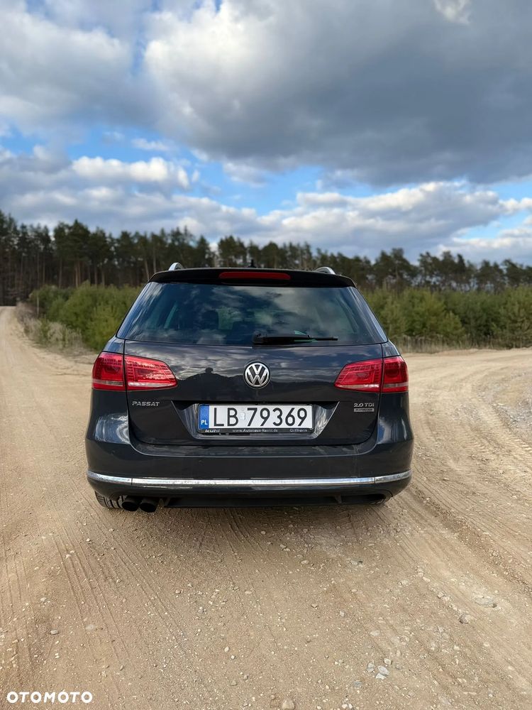 Volkswagen Passat 2.0 TDI DPF Comfortline DSG - 2
