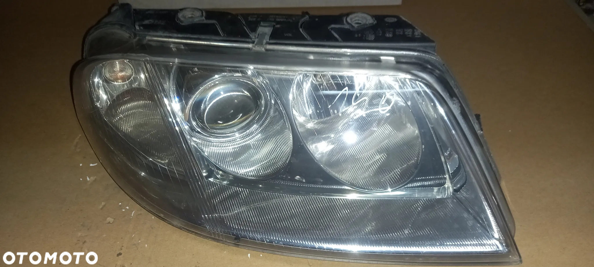 Lampa przód przednia prawa VW Passat B5FL EUROPA - 2