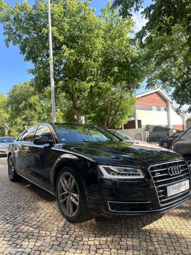 Audi A8 - 1