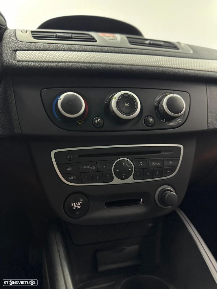 Renault Mégane 1.5 dCi Confort - 10