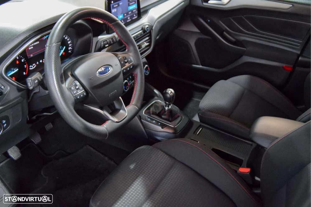 Ford Focus SW 1.0 EcoBoost MHEV ST-Line - 22