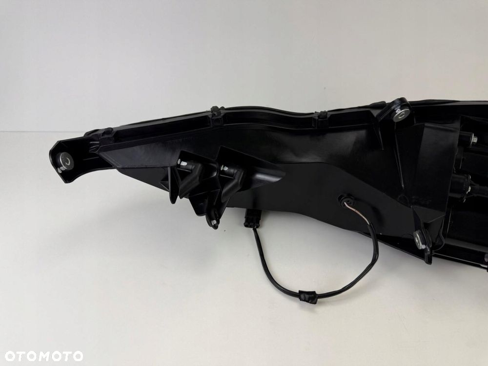 Lampa przednia prawa Can-Am Spyder RT-S 2012+ - 13