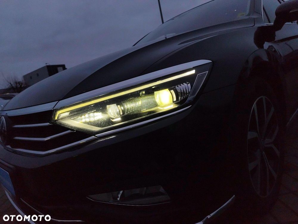 Volkswagen Passat - 34