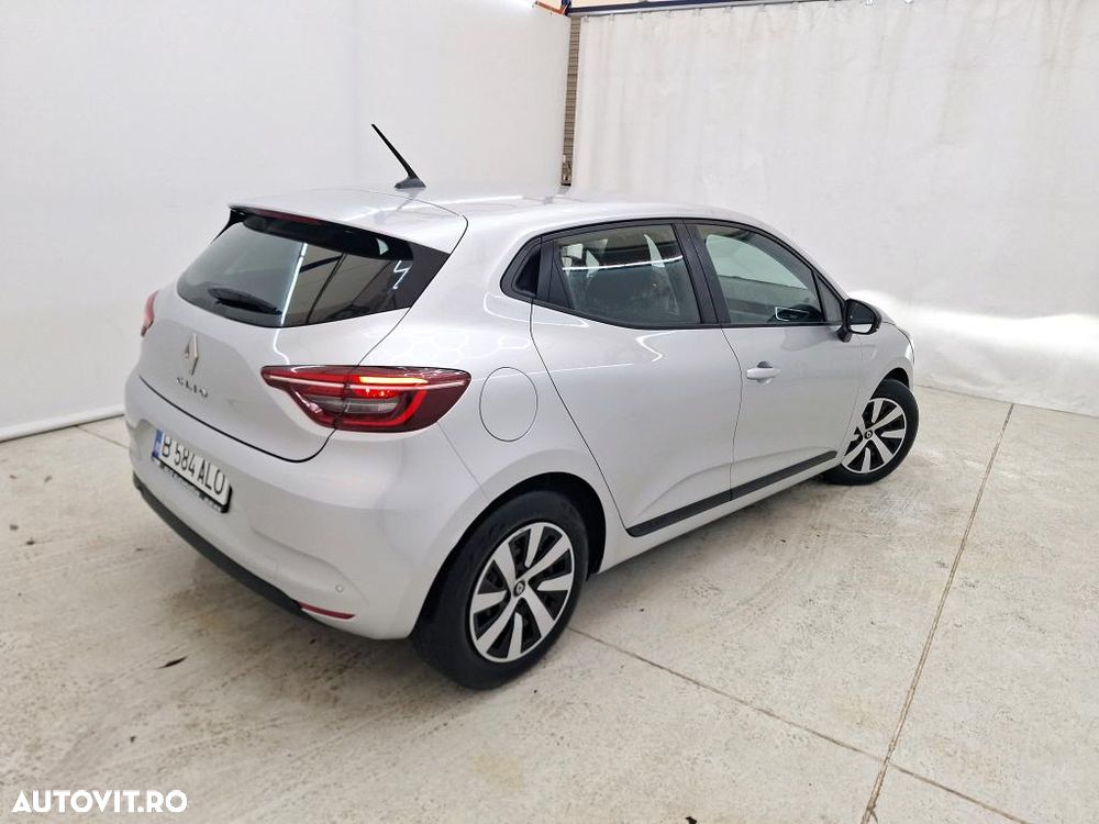 Renault Clio - 2