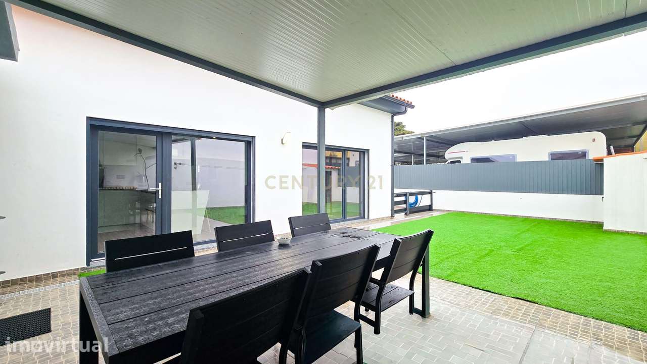 Moradia isolada de 3+2 assoalhadas - Garagem e espaço para piscina - Q - Grande imagem: 3/52
