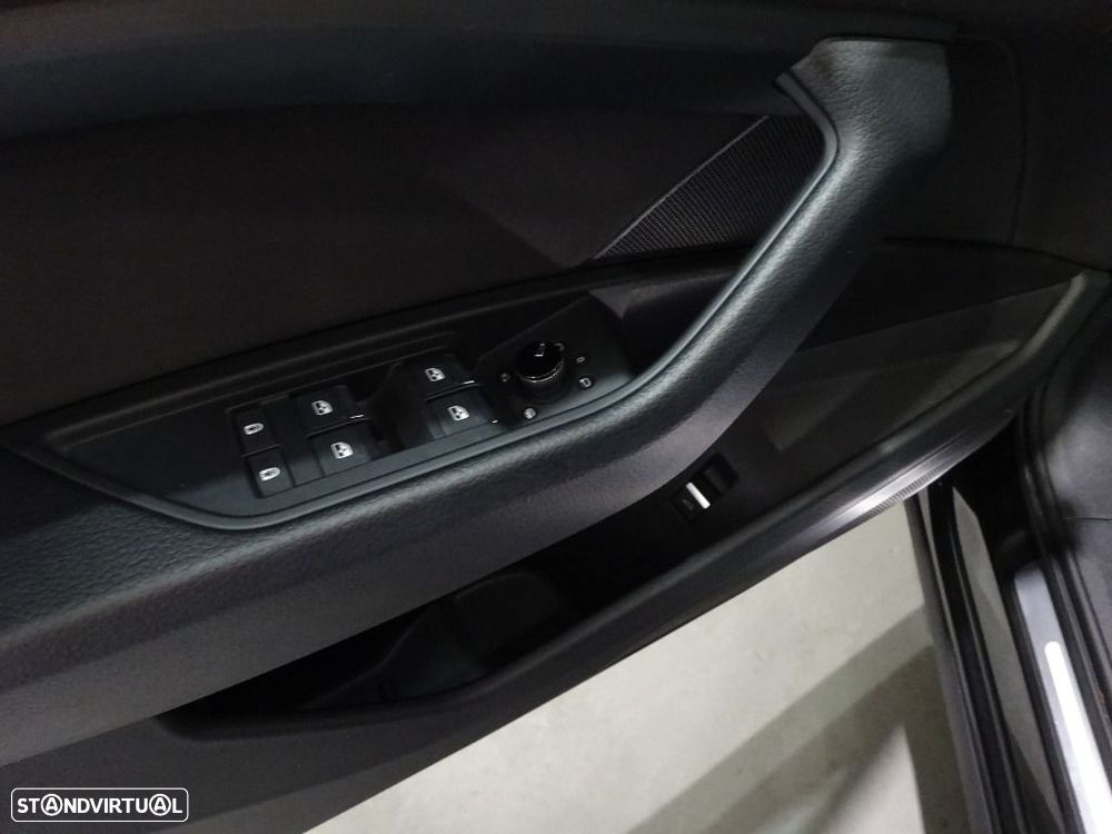 Audi Q8 e-Tron Sportback 55 quattro Advanced - 9