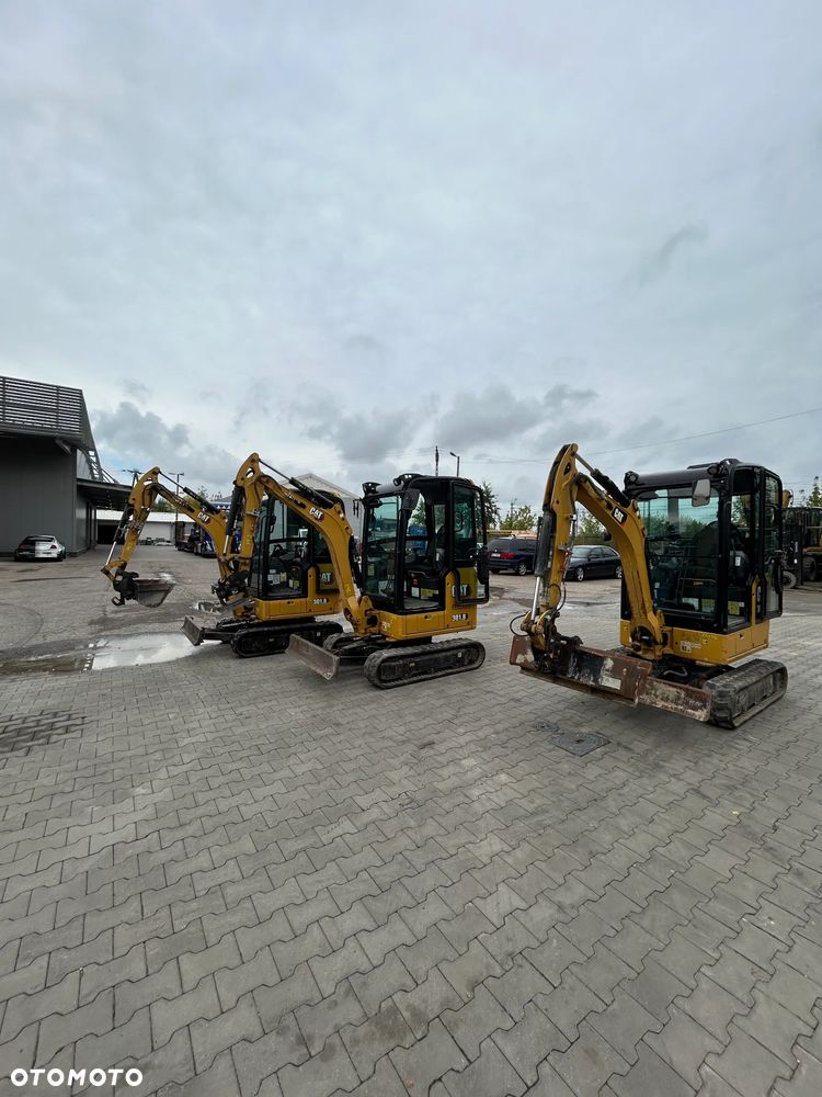 Caterpillar 301.8 - 9