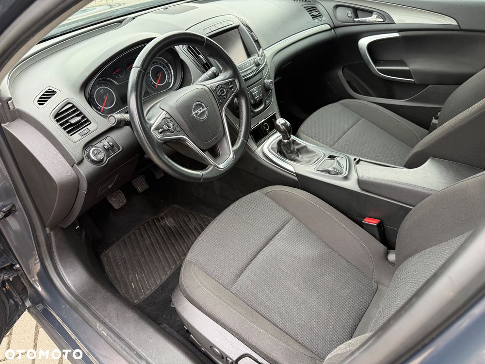 Opel Insignia - 23