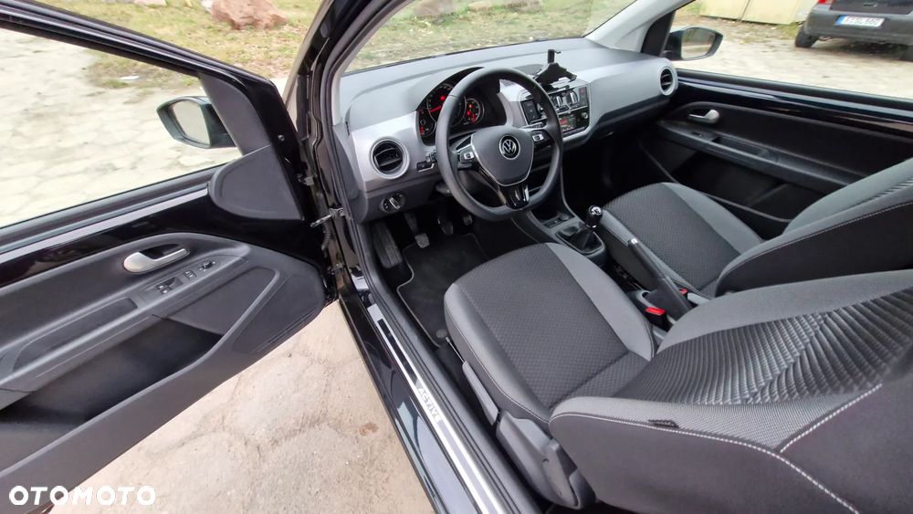 Volkswagen up! Active - 5