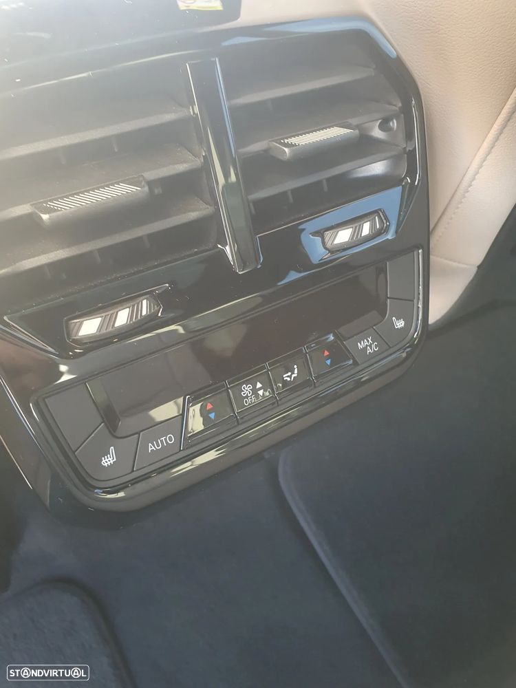 BMW iX xDrive 50 Pack Desportivo - 15