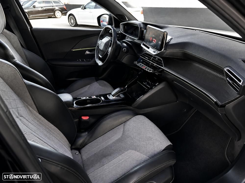 Peugeot e-2008 50 kWh GT Pack - 41
