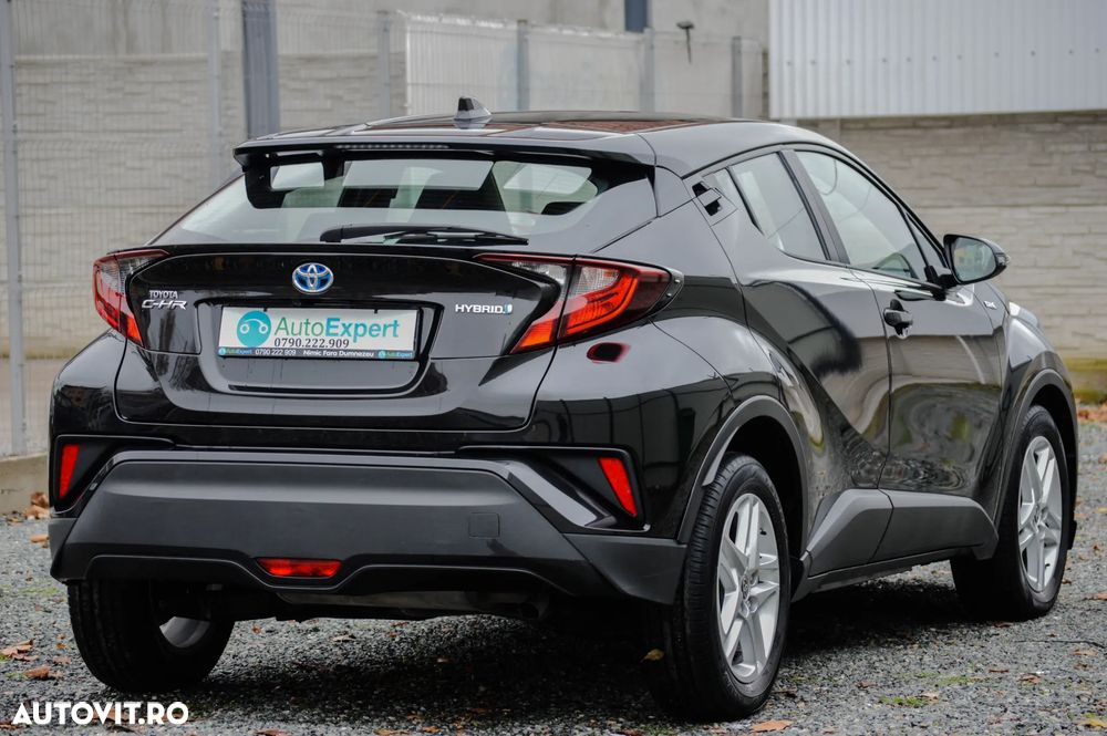 Toyota C-HR Hybrid Business-Edition - 33