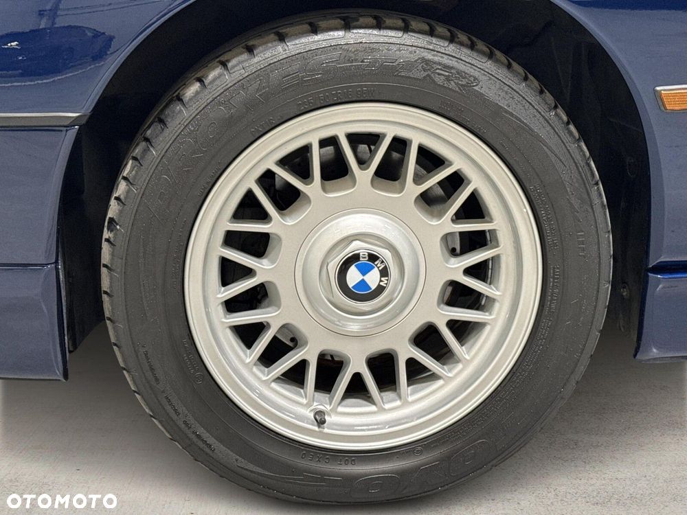 BMW Seria 8 - 9