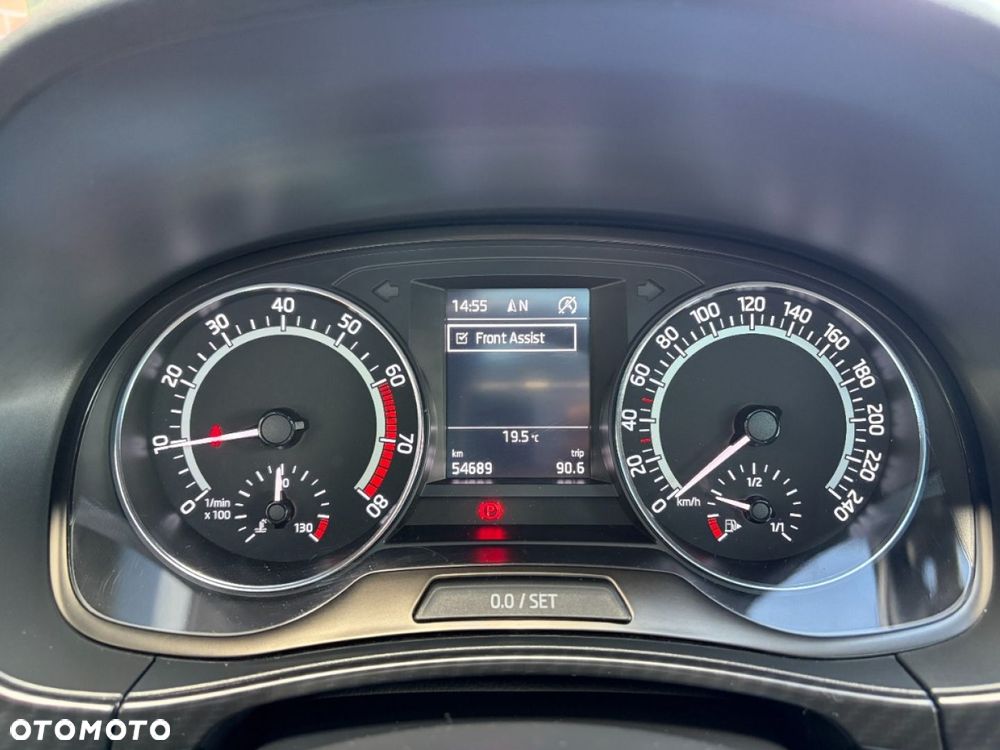Skoda Fabia 1.0 TSI Monte Carlo - 10