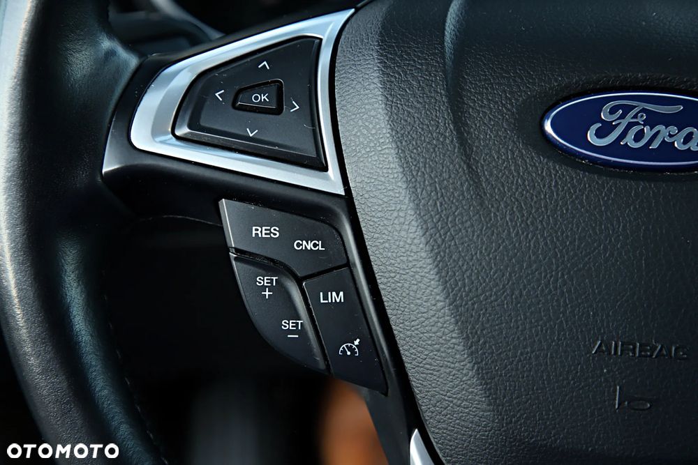 Ford Mondeo 2.0 EcoBlue Titanium - 26