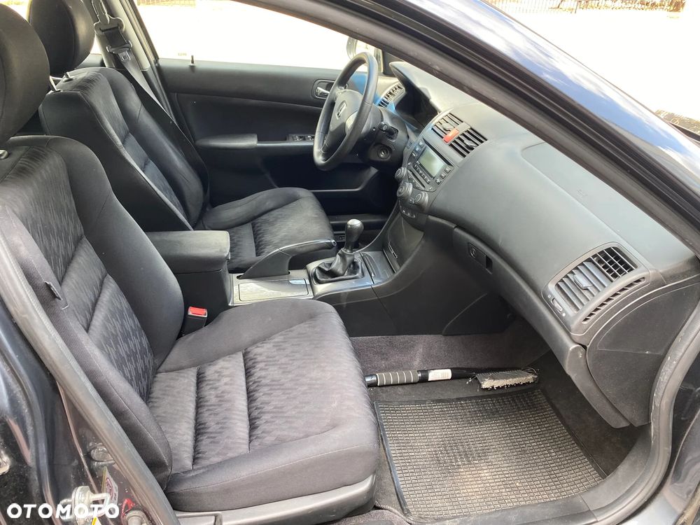 Honda Accord 2.0 Comfort - 10