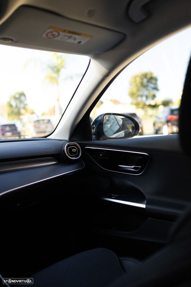 Mercedes-Benz C 300 e Avantgarde - 21
