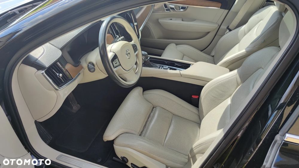 Volvo S90 D4 Inscription - 24