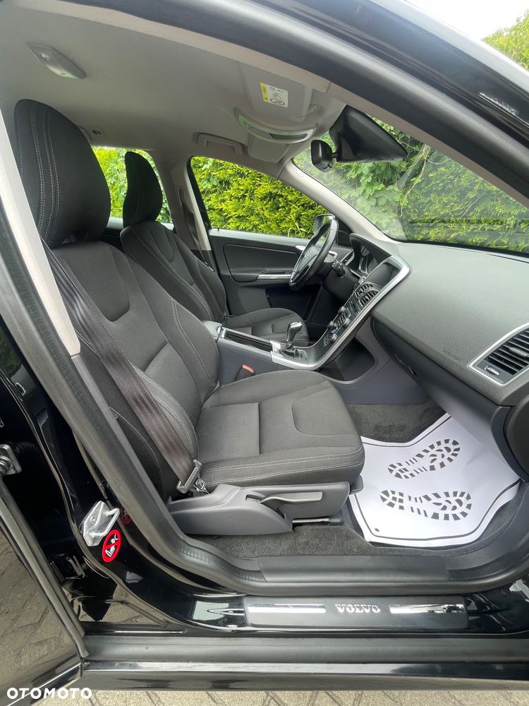 Volvo XC 60 D3 Momentum - 37