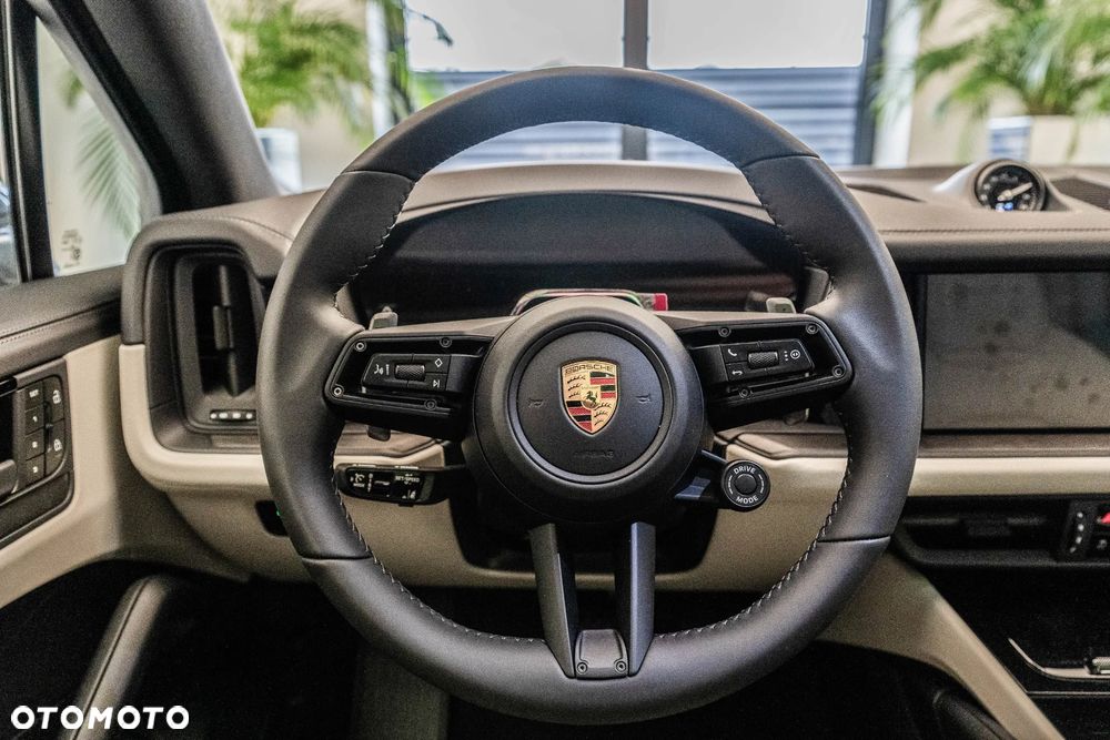 Porsche Cayenne E-Hybrid PHEV Black Edition - 16