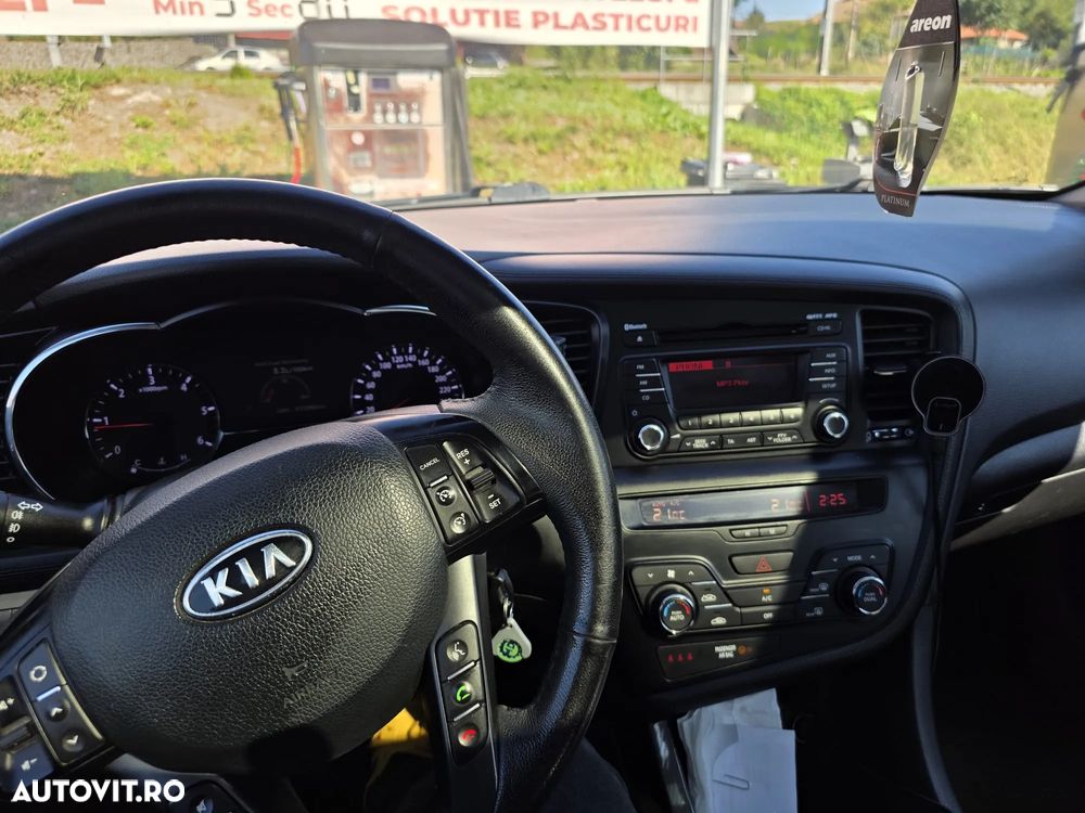 Kia Optima 1.7 CRDI Attract - 10