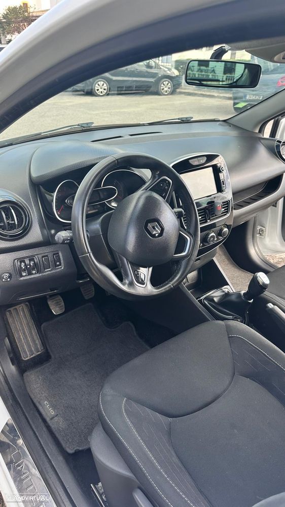 Renault Clio 0.9 TCe Limited Bi-Fuel - 12