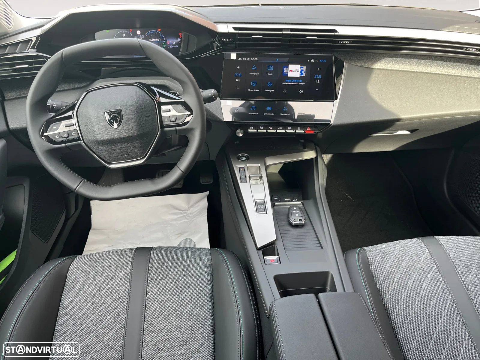 Peugeot 408 1.6 Hybrid Allure e-EAT8 - 11
