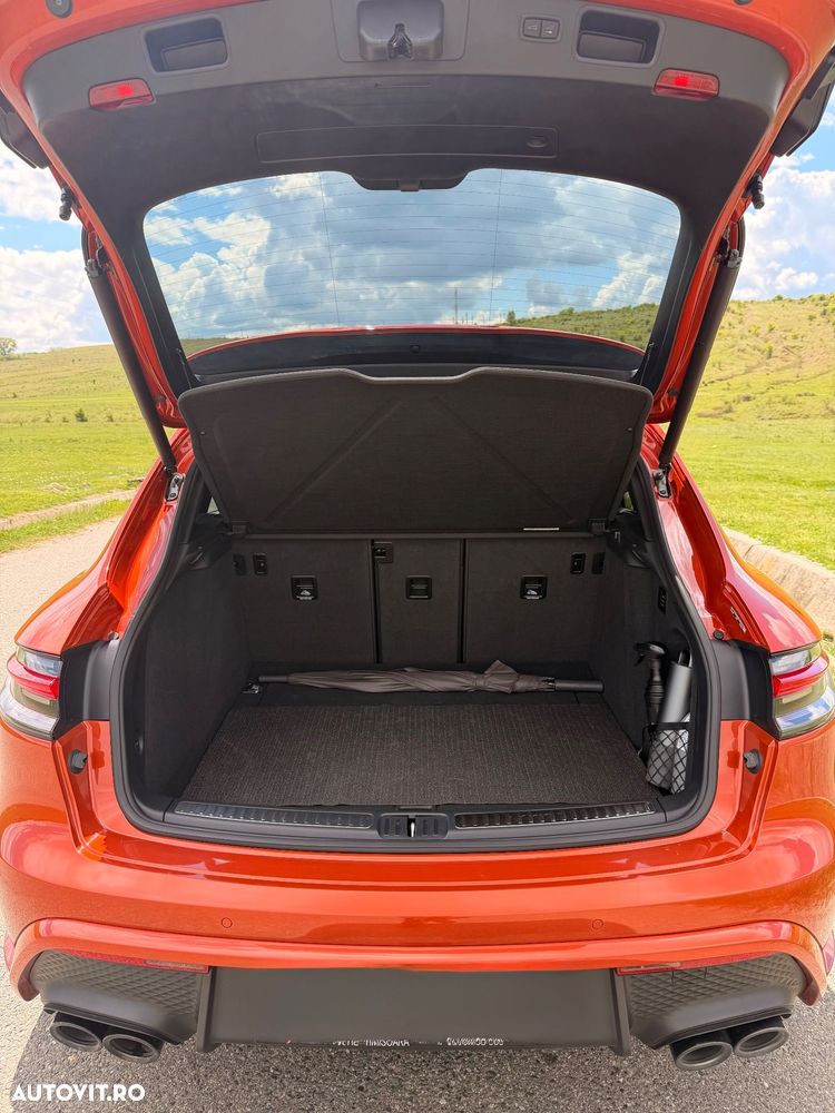 Porsche Macan T - 12