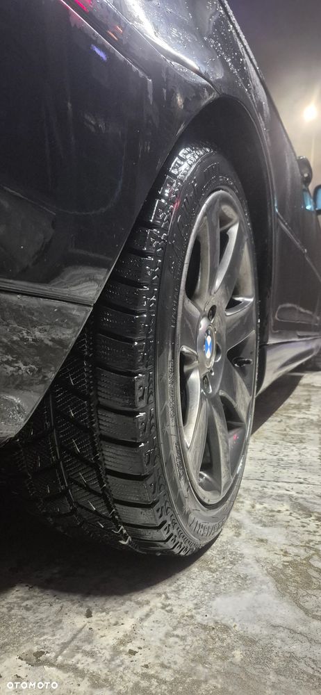 BMW Seria 3 323i - 7