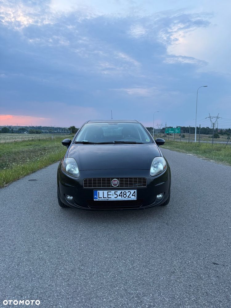 Fiat Grande Punto - 8