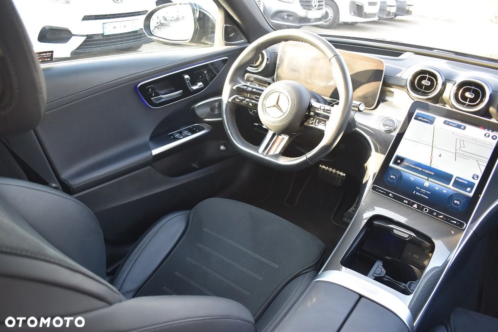 Mercedes-Benz Klasa C 300 d mHEV AMG - 23