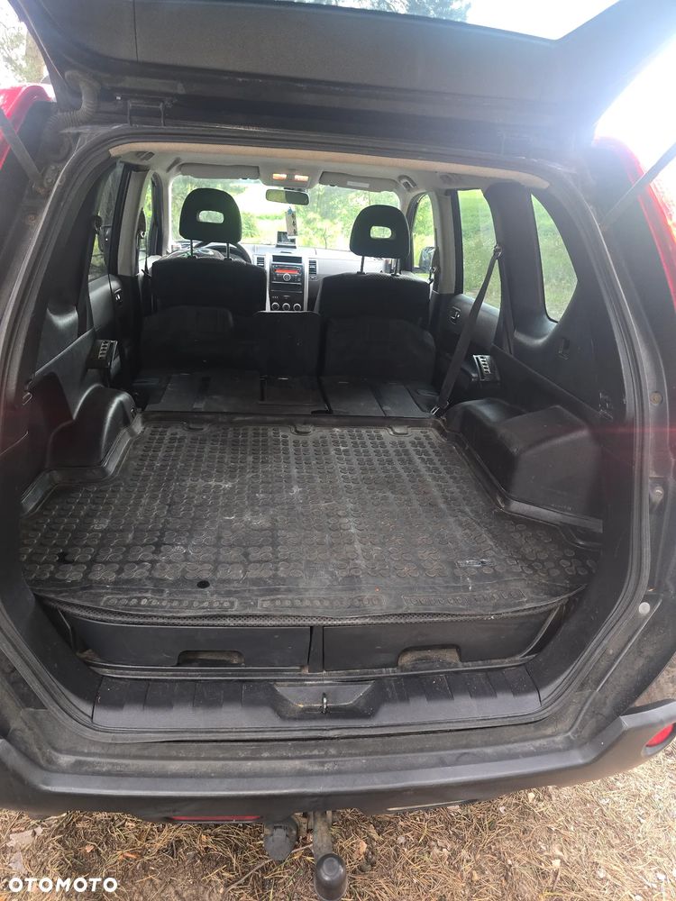 Nissan X-Trail 2.0 dCi LE - 11