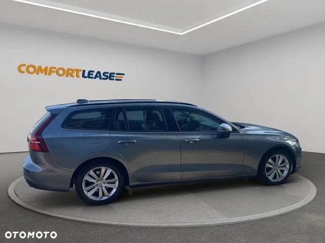 Volvo V60 D3 Momentum - 8