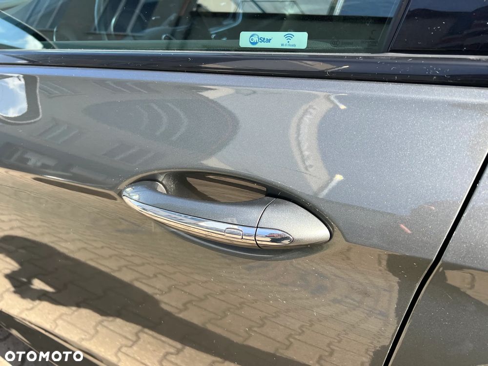 Opel Insignia - 22