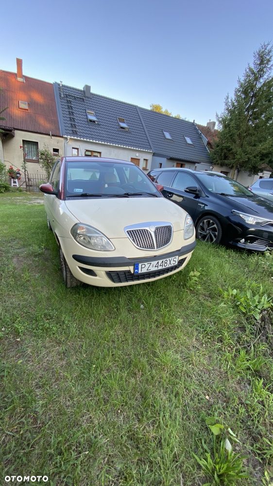 Lancia Ypsilon - 1