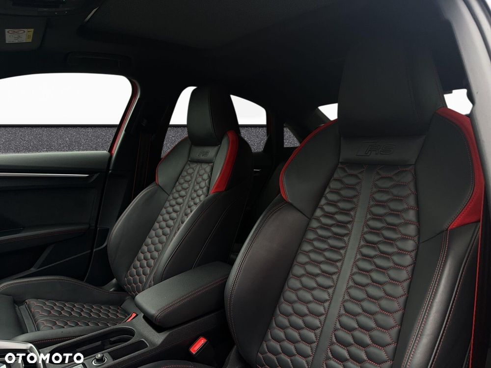 Audi RS3 Limousine - 31