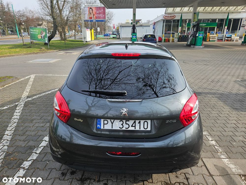 Peugeot 208 1.2 PureTech Style - 6