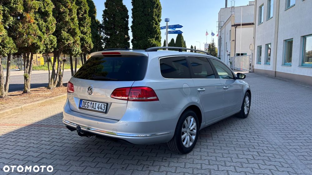 Volkswagen Passat 2.0 TDI BlueMotion Technology Highline - 21