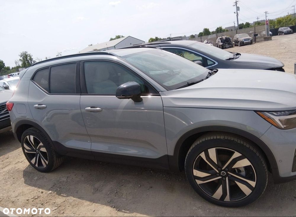 Volvo XC 40 - 2