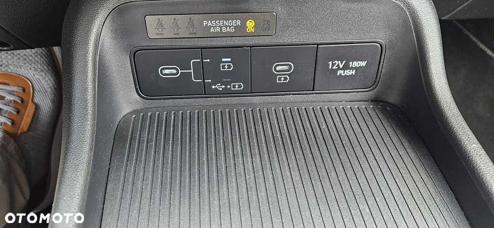 Hyundai Kona - 14