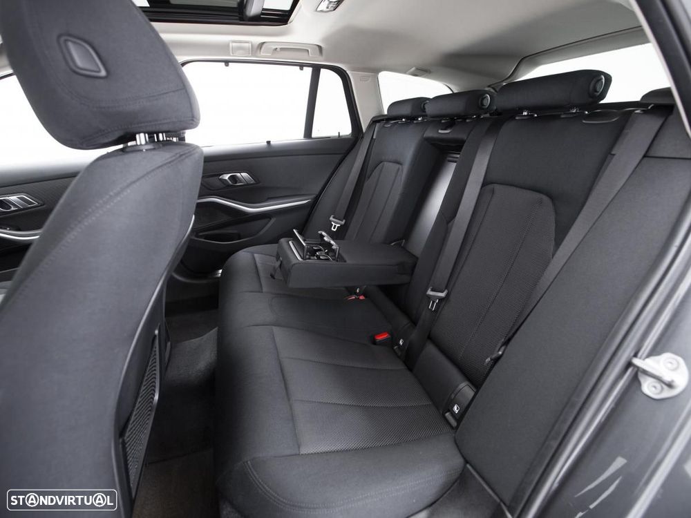 BMW 320 e Auto - 12