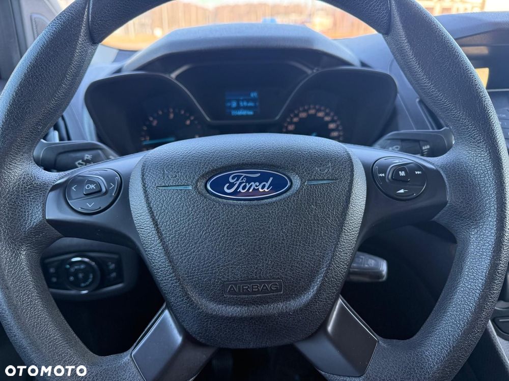 Ford Transit Connect - 11