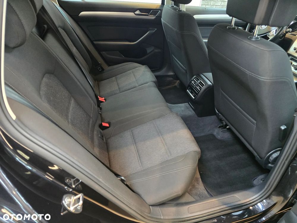 Volkswagen Passat 1.8 TSI BMT Comfortline - 19