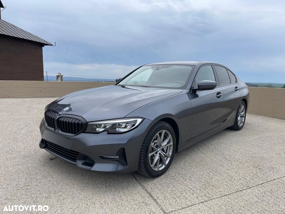 BMW Seria 3 330i AT Sport Line - 2