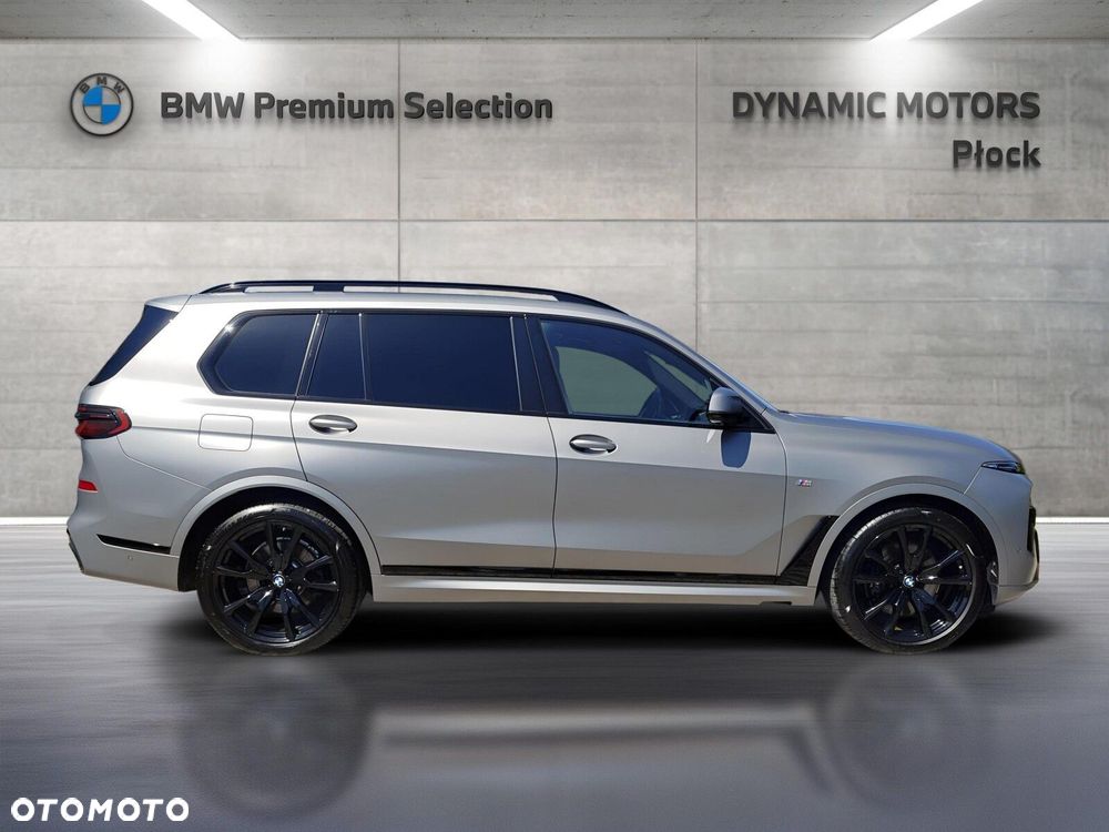 BMW X7 - 7