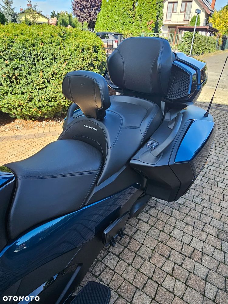 Can-Am Spyder - 11