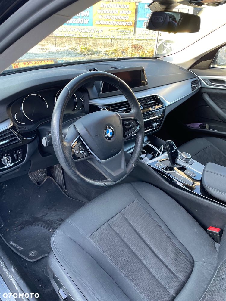 BMW Seria 5 518d - 3