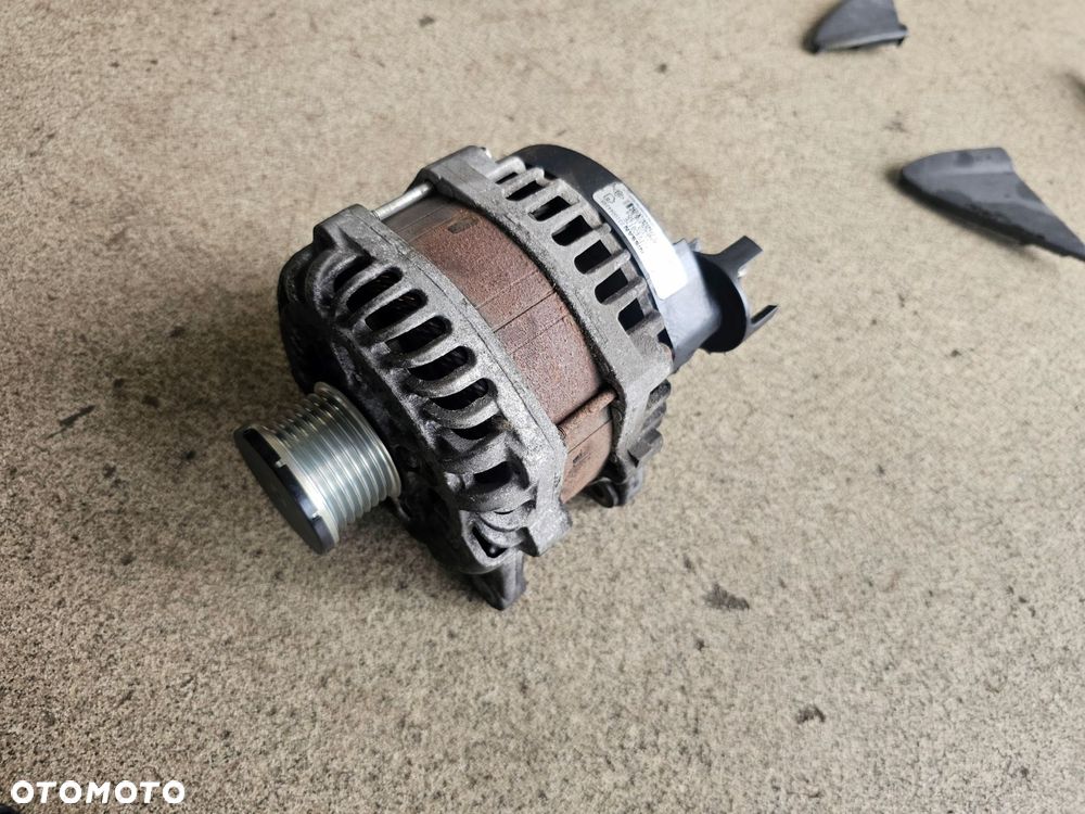 alternator 231004436r renault trafic iii - 1