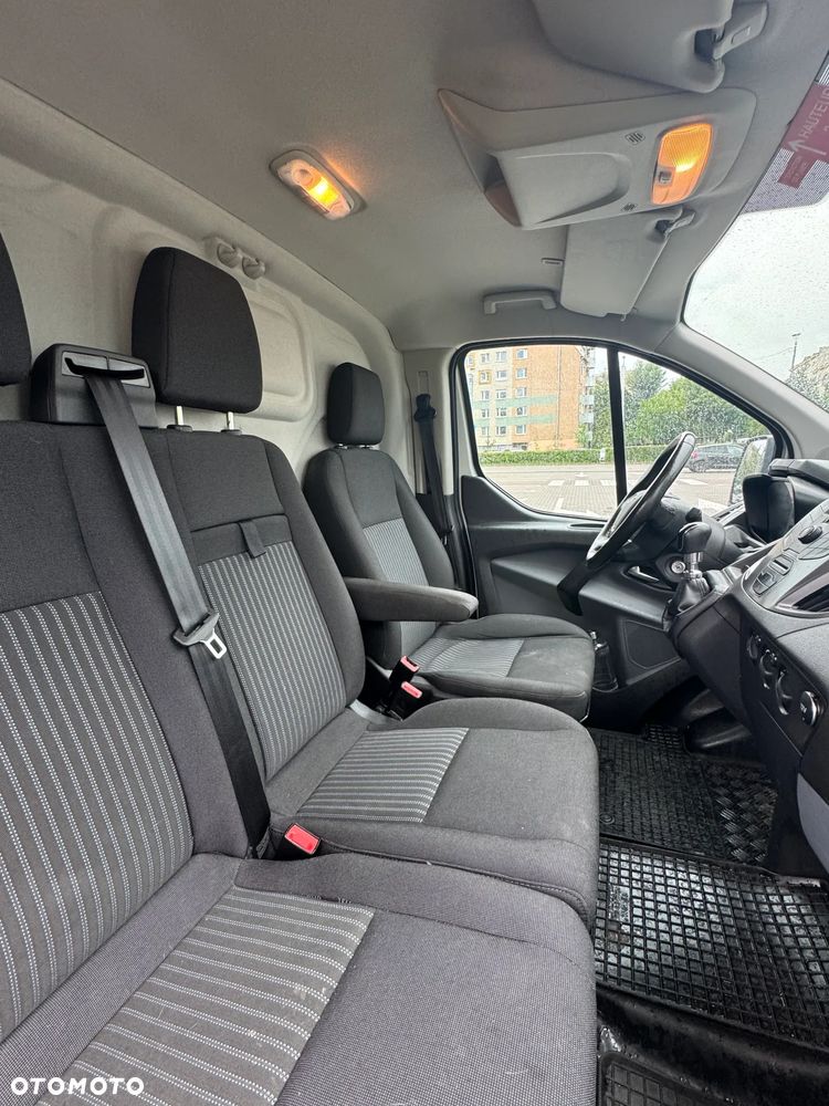 Ford TRANSIT CUSTOM - 10