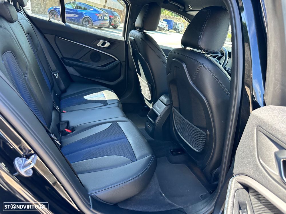 BMW 116 d Pack Desportivo M - 33
